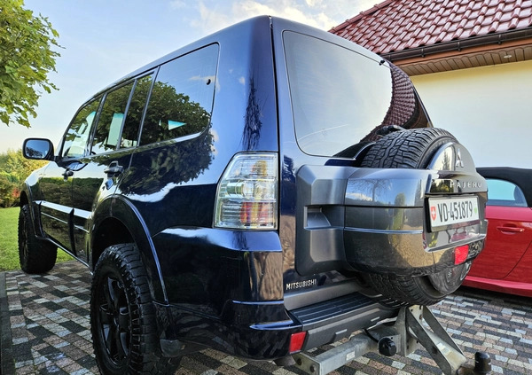 Mitsubishi Pajero cena 69900 przebieg: 196000, rok produkcji 2010 z Gdynia małe 562